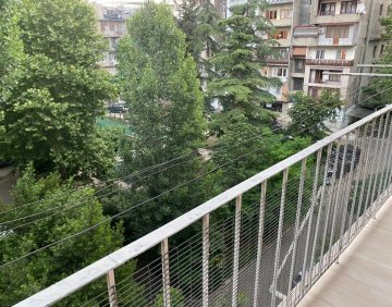 იყიდება 3 ოთახიანი ბინა