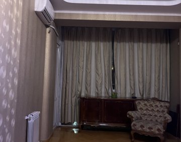 ქირავდება 2 ოთახიანი ბინა