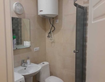 For rent Studio type flat