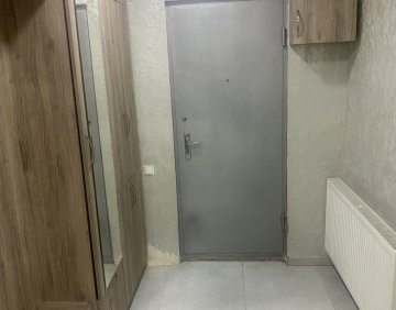 იყიდება 4 ოთახიანი ბინა