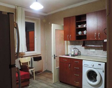 Продается 2 Комнатная квартира