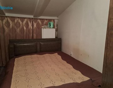 იყიდება სტუდიოს ტიპის ბინა