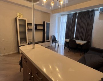 ქირავდება სტუდიოს ტიპის ბინა