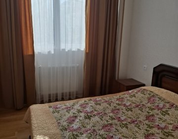 ქირავდება 2 ოთახიანი ბინა