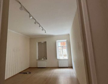 Продается 137 м коммерческая помещения