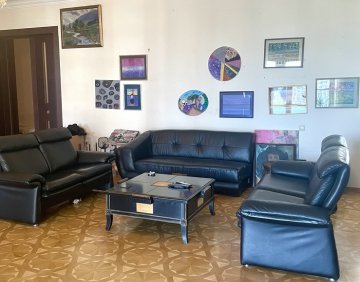 ქირავდება 5 ოთახიანი ბინა