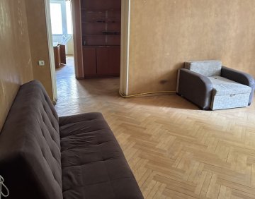ქირავდება 5 ოთახიანი ბინა