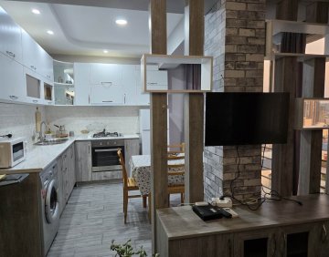 ქირავდება 3 ოთახიანი ბინა