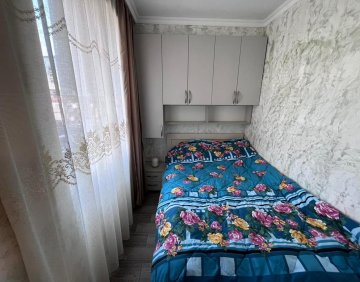 ქირავდება დღიურად 2 ოთახიანი ბინა