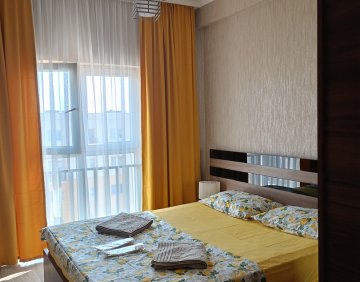 ქირავდება დღიურად 2 ოთახიანი ბინა