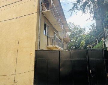 Продается 4 Комнатная квартира