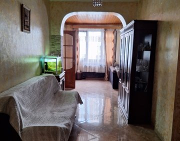 ქირავდება დღიურად 6 ოთახიანი ბინა