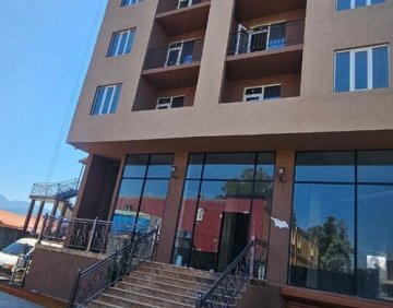 იყიდება 3 ოთახიანი ბინა
