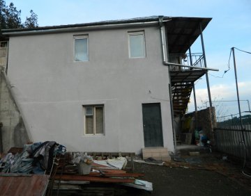 For sale 200 m² house