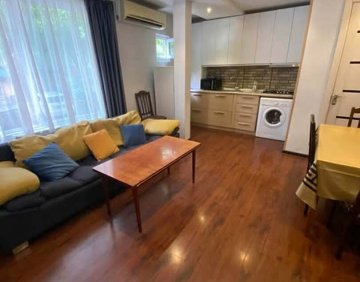 ქირავდება დღიურად 1 ოთახიანი ბინა