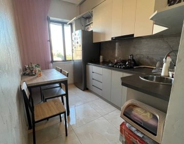 ქირავდება დღიურად 3 ოთახიანი ბინა