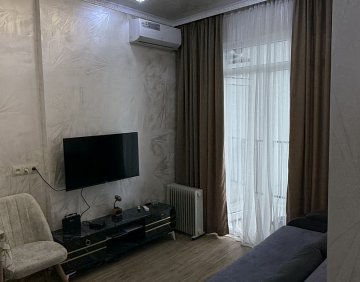 ქირავდება დღიურად 2 ოთახიანი ბინა