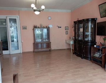 Продается 3 Комнатная квартира