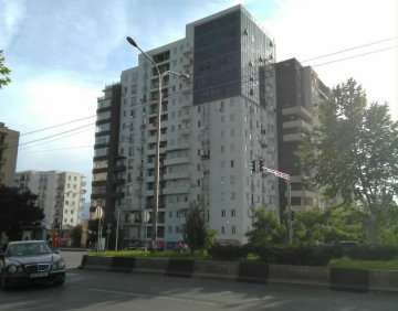 ქირავდება 2 ოთახიანი ბინა
