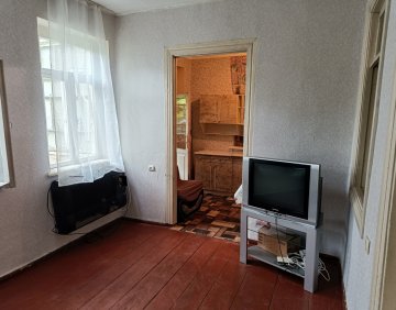 For rent 4 room flat