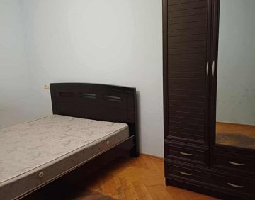 Сдаётся 2 Комнатная квартира