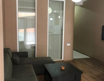 Продается 3 Комнатная квартира
