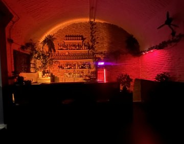 Посуточно 60 м коммерческая помещения