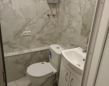 Сдаётся 18 м коммерческая помещения