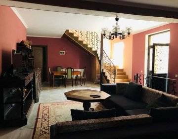 For rent 500 m² Hotel