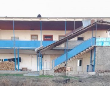 For sale 400 m² house