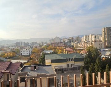 იყიდება 2 ოთახიანი ბინა