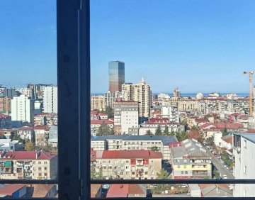 იყიდება 2 ოთახიანი ბინა
