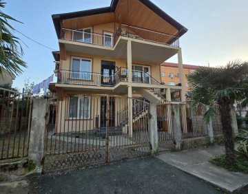 იყიდება 3 ოთახიანი ბინა