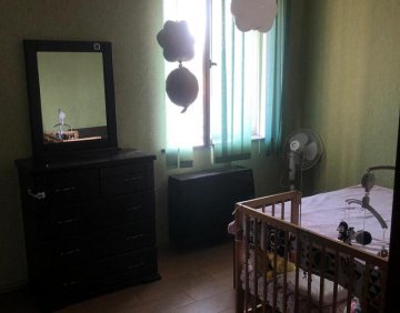 იყიდება 2 ოთახიანი ბინა