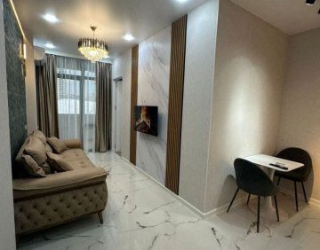 იყიდება 2 ოთახიანი ბინა