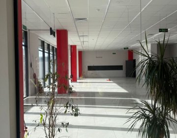 For rent 460 m² commercial premise