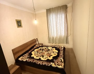იყიდება 1000 მ² სახლი / აგარაკი