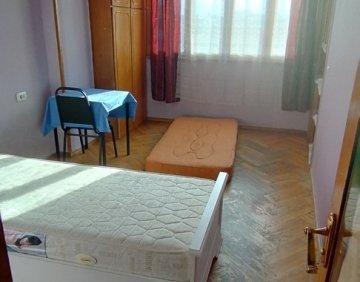 ქირავდება 4 ოთახიანი ბინა