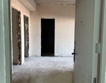 იყიდება 4 ოთახიანი ბინა