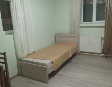 ქირავდება 2 ოთახიანი ბინა