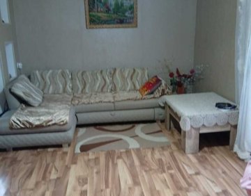 იყიდება 4 ოთახიანი ბინა