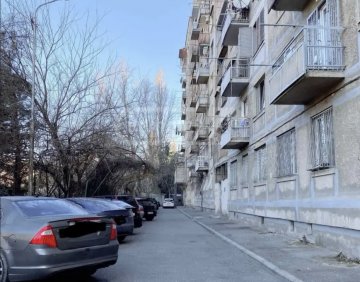 Продается 4 Комнатная квартира