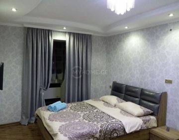 ქირავდება დღიურად 1 ოთახიანი ბინა