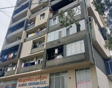Продается 2 Комнатная квартира