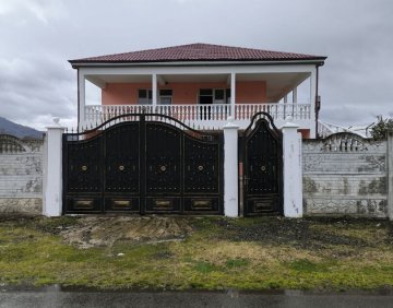 Продается 352 м дом
