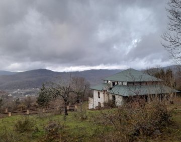 For sale 600 m² house