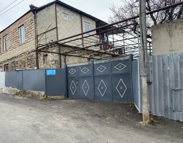 იყიდება 14000 მ² სახლი / აგარაკი