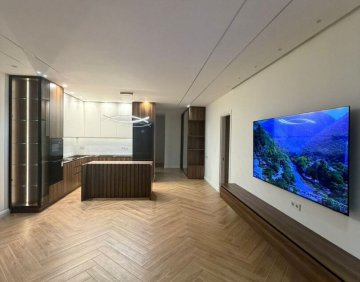 Продается 3 Комнатная квартира