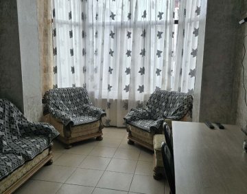 ქირავდება 3 ოთახიანი ბინა