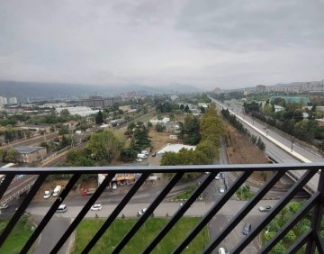ქირავდება 2 ოთახიანი ბინა